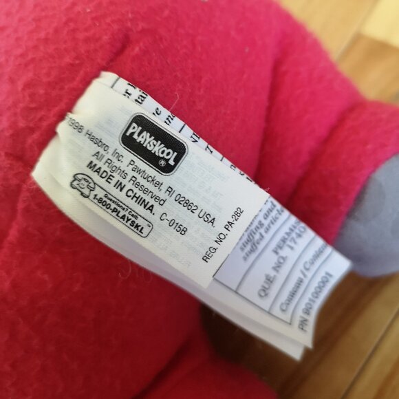 RARE 1998 Playskool Teletubbies Po Talking Stuffed Animal Plush - Picture 3 of 3